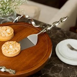 ELM AND OAK Andreas Classic Cake Server