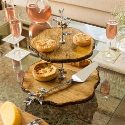 ELM AND OAK Rustic Bark Cake Server Flatware