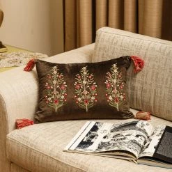 ELM AND OAK Chinar Embroidered Cushion