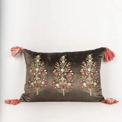 ELM AND OAK Chinar Embroidered Cushion