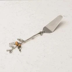 ELM AND OAK Rustic Bark Cake Server Flatware