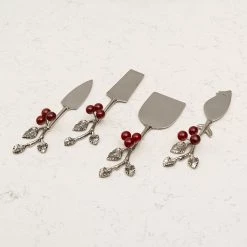 ELM AND OAK Red Berry Cheese Set (Set Of 4)