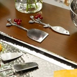 ELM AND OAK Red Berry Cheese Set (Set Of 4)