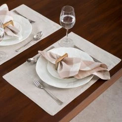 ELM & OAK Salento Plain Placemats (Set Of 4)