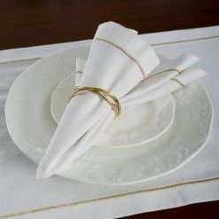 ELM & OAK Serena White Napkins (Set Of 4)